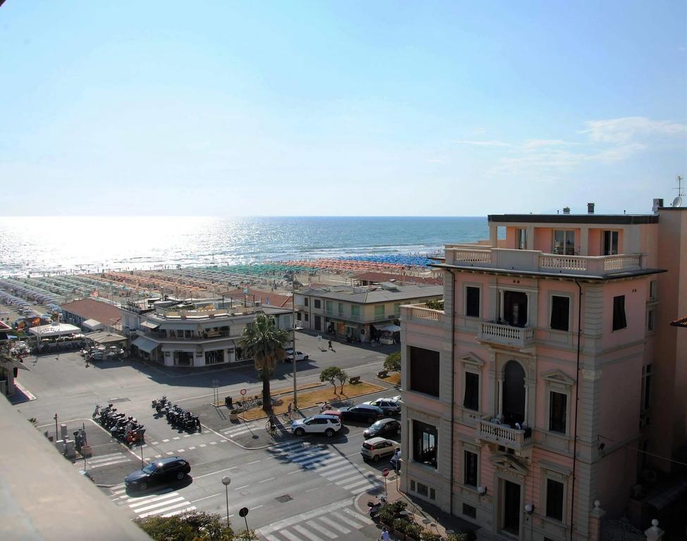 Villa Tina Hotel Viareggio Exterior foto
